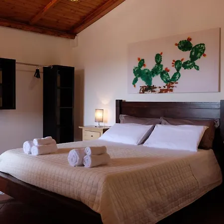 Terra Di Mezzo 3* Collepasso