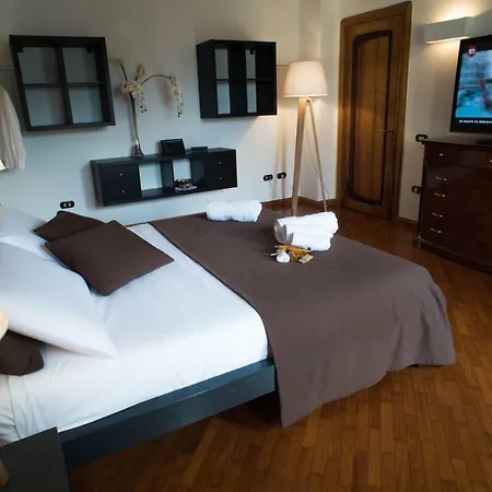 Terra Di Mezzo بيت ضيافة Collepasso